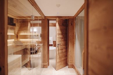 Private sauna and steam shower to relax